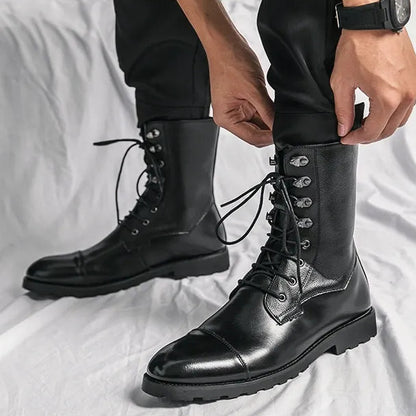 LÉONARD — Bottes Hautes en Cuir Patiné à Lacets