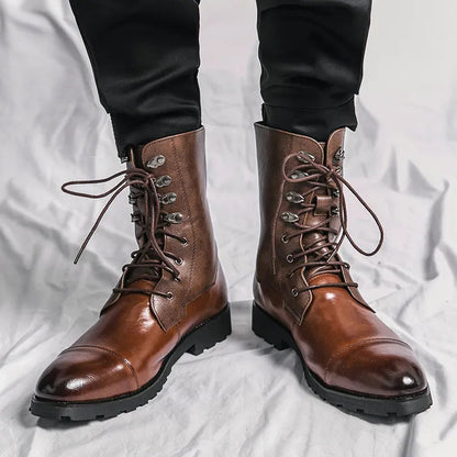 LÉONARD — Bottes Hautes en Cuir Patiné à Lacets