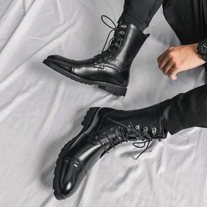 LÉONARD — Bottes Hautes en Cuir Patiné à Lacets